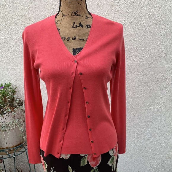 Vintage Ann Taylor Knitted Silk ensemble: Tank Top and Cardigan! - Picture 7 of 9